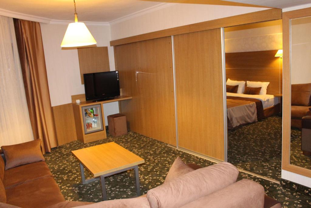 Grand Cali Hotel Bozuyuk Room photo